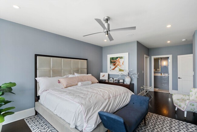 Building Photo - 2575 Peachtree Rd NE