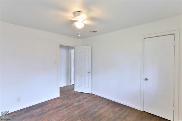 Building Photo - 1634 Briarwood St