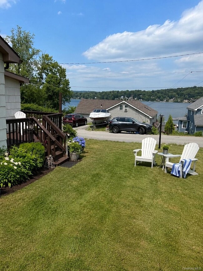 Building Photo - 60 Lakeside Dr