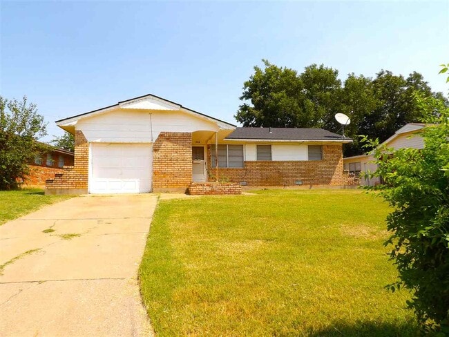 Primary Photo - 715 SW Ranch Oak Blvd