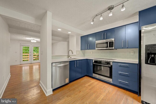 Building Photo - 1931 Belmont Ridge Ct