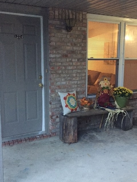 Front Entrance - 1224 IN-144