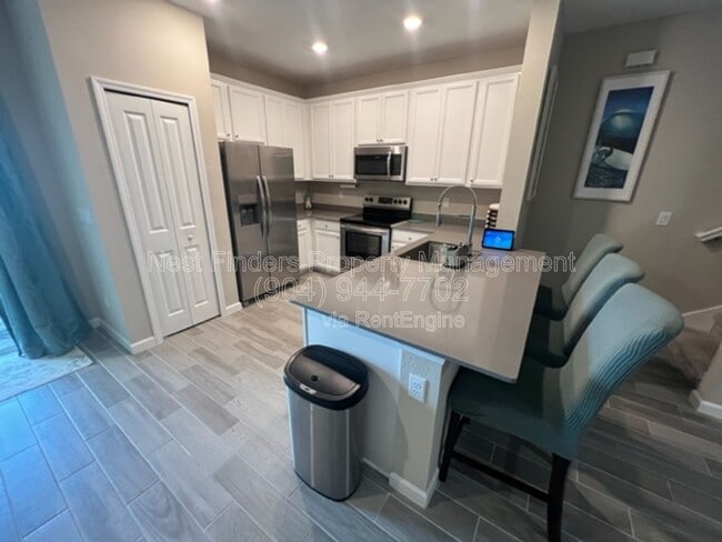 Building Photo - 2650 Sandy Dune Dr