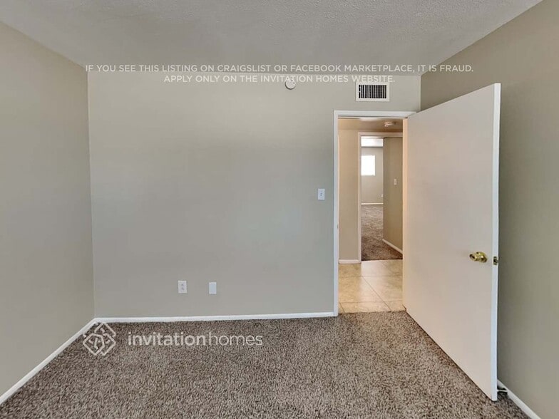 Building Photo - 2182 E Concorda Dr