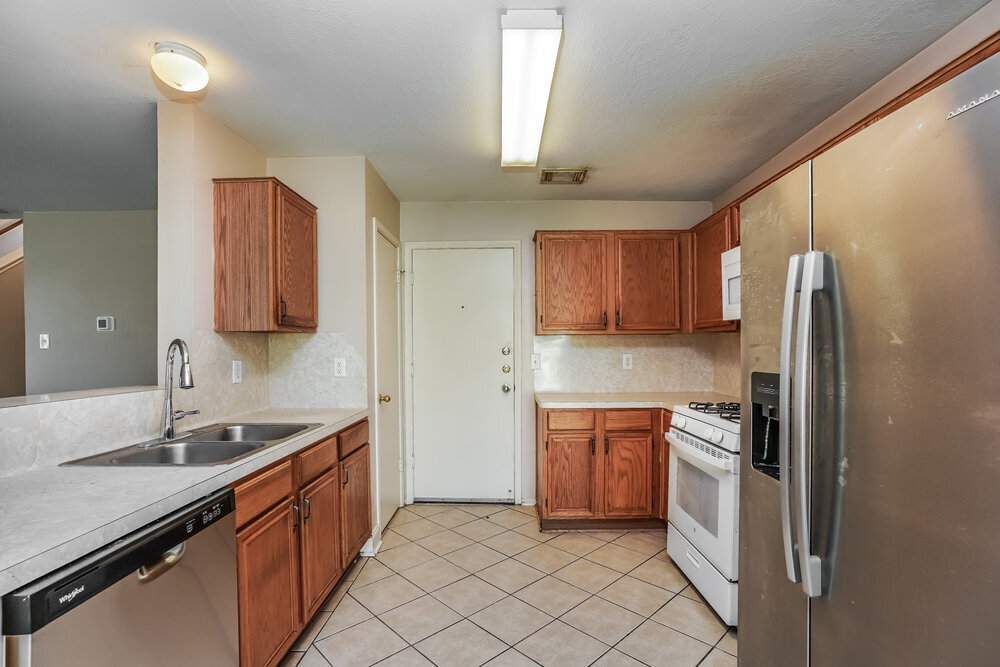 Building Photo - 8710 High Mountain Dr