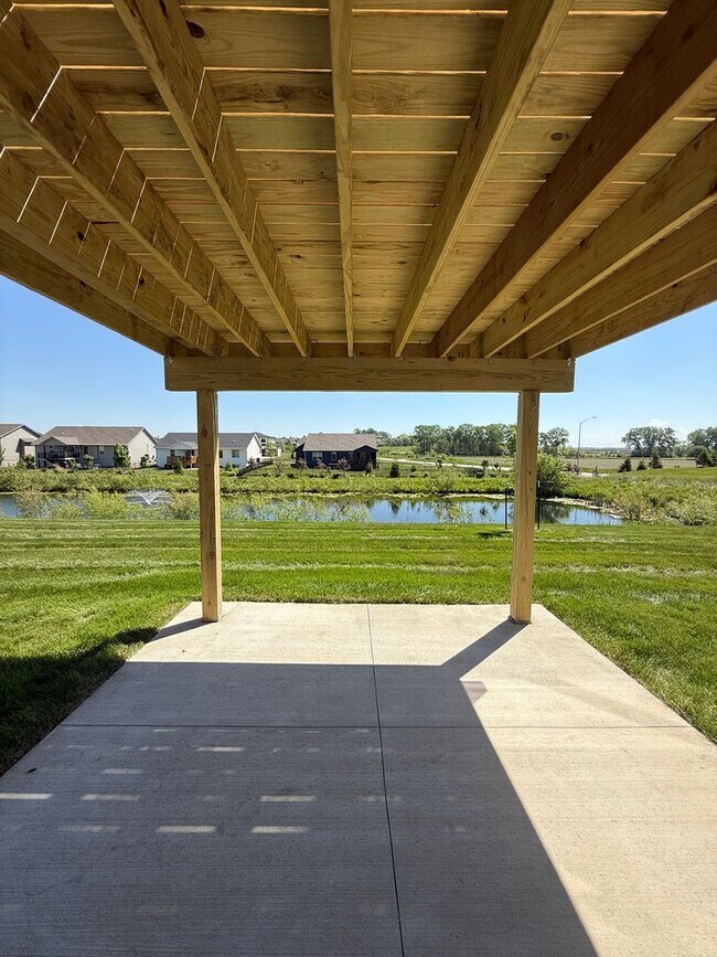Building Photo - Luxury New Construction Home - Gorgeous Po...
