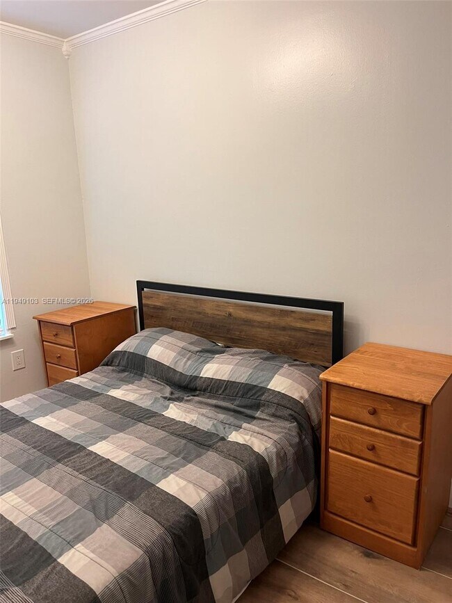 Building Photo - 750 Pennsylvania Ave