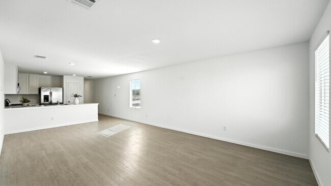 Building Photo - 764 Horsetail Ln