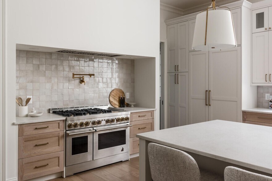 Building Photo - 4224 Granny White Pike