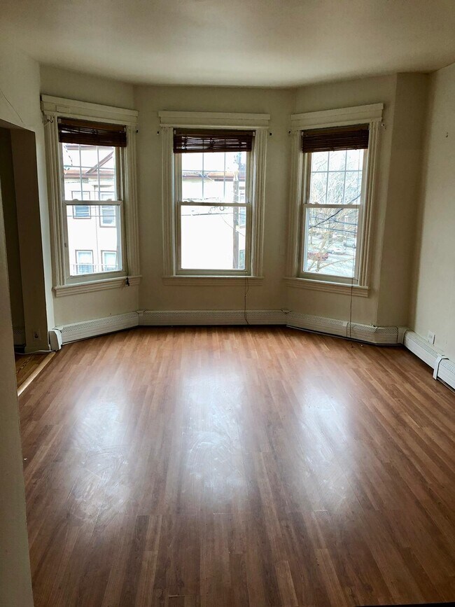 Building Photo - 172 Virginia Ave