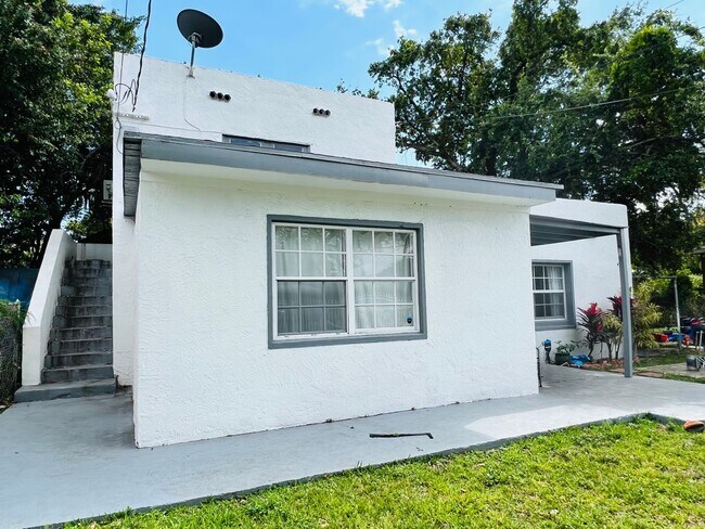 Building Photo - 1278 NW 44th St