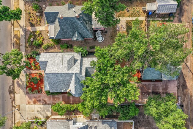 Building Photo - 1824 W Colorado Ave