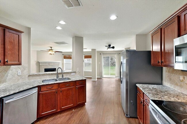 Building Photo - Spacious Family Home with Room to Grow