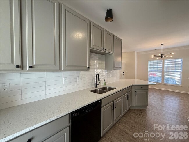 Building Photo - 17632 Delmas Dr