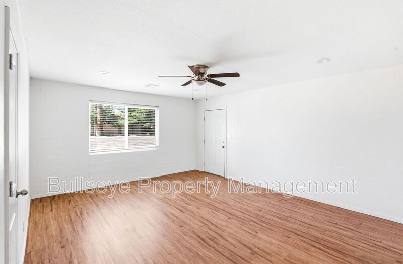 Building Photo - 5645 S 6th St