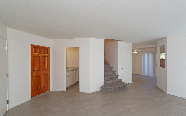 Building Photo - Beautiful Cozy 3BD Home in Oceanside!!