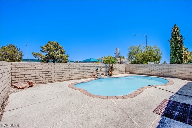 Building Photo - 7510 Isley Ave