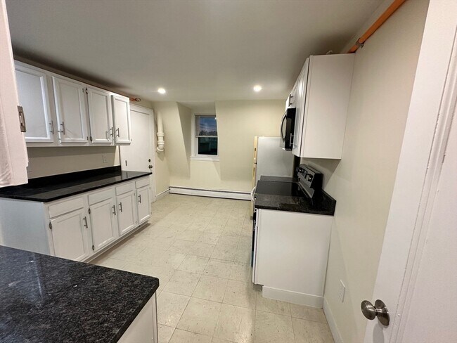 Building Photo - 440 Newtonville Ave