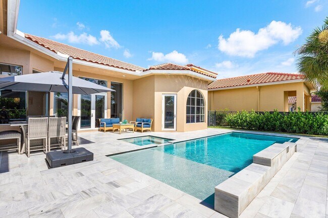 Building Photo - 3381 Lago De Talavera