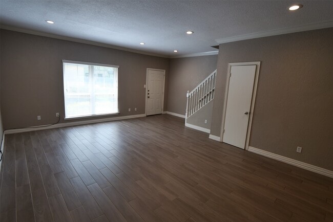 Building Photo - 850 Threadneedle St