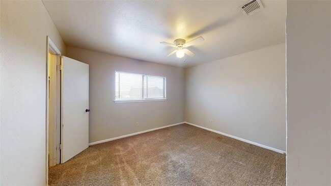 Building Photo - 2807 Longmire Dr