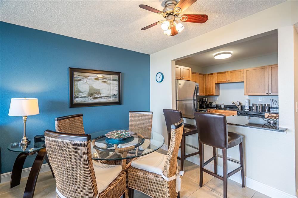 Building Photo - 1830 Embassy Dr