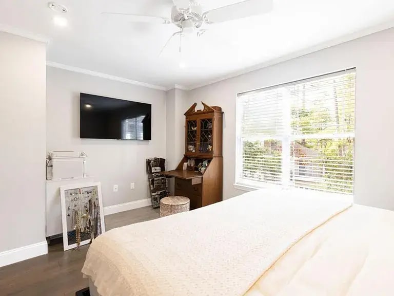 Building Photo - 30 Paddle Boat Ln