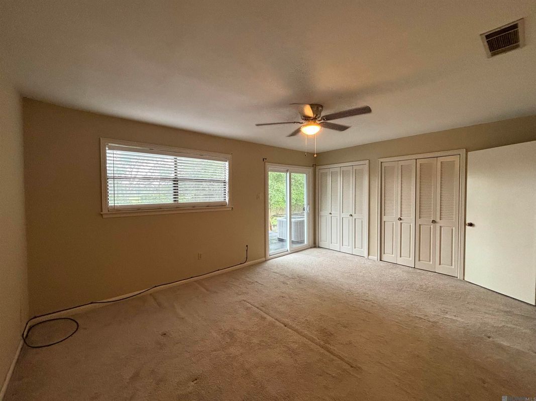 Building Photo - 5648 Riverstone Dr