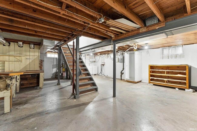 Building Photo - 470 Charlotte Ave