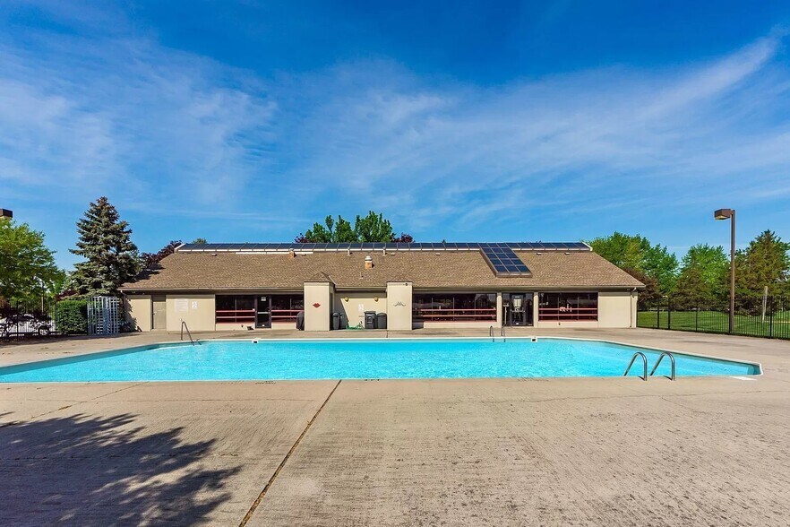 Swimming pool - 2078 Coleman Dr