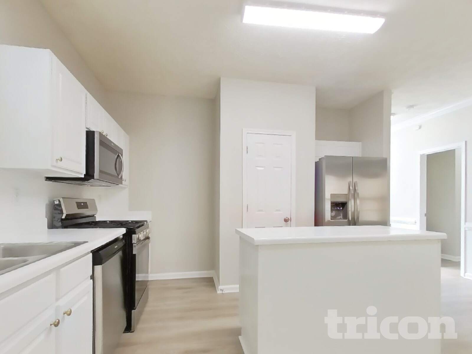 Building Photo - 6844 Bridgewood Dr