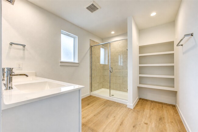 Building Photo - 30215 Lone Peak Dr