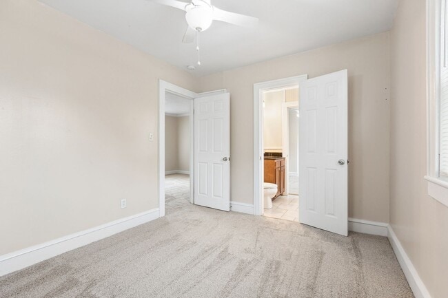 Building Photo - Water Views, Hampton, 3 bed 2.5 bath Ready Now!