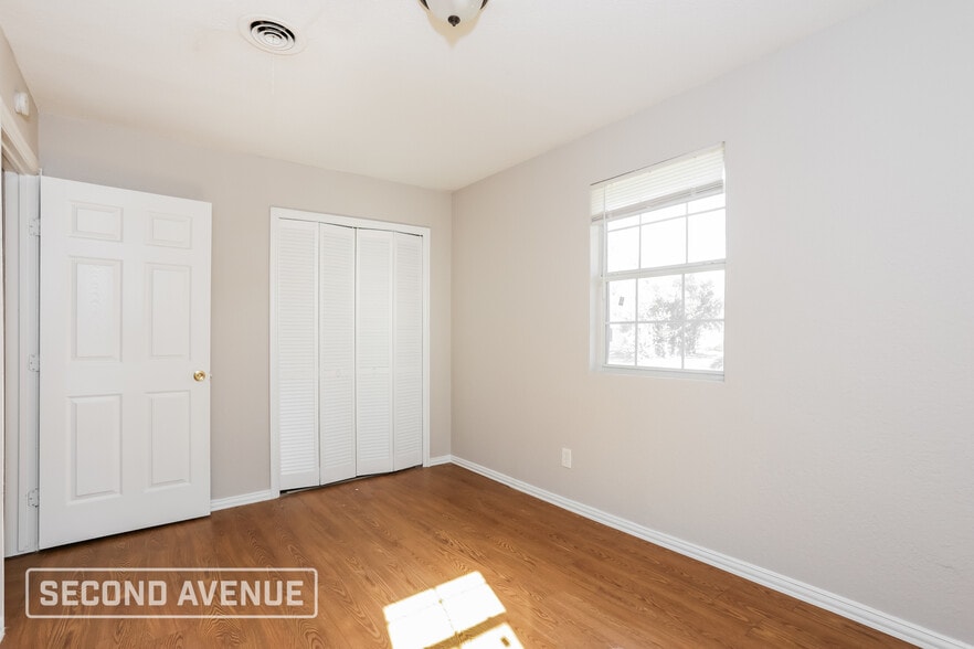 Building Photo - 2005 Mt Pleasant Dr