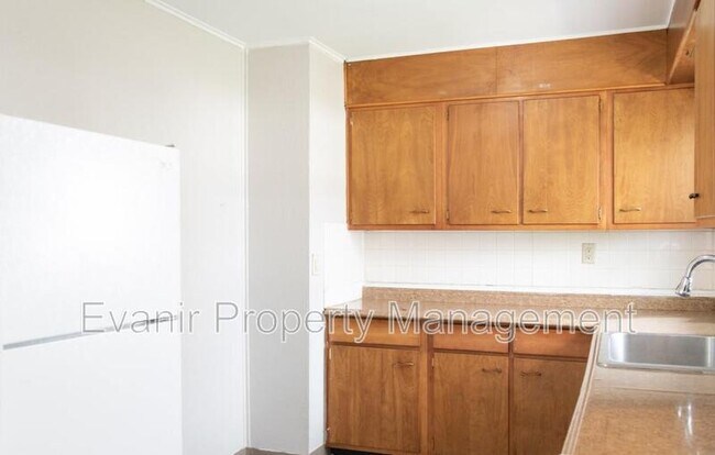 Building Photo - 2908 Ghent Ave