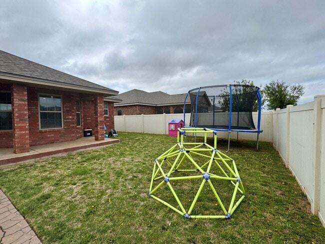 Building Photo - 3313 Northglen Dr
