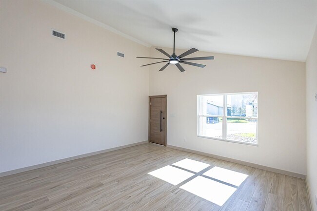 Building Photo - 5704 Kylee Dr