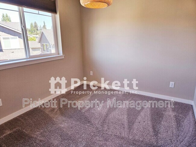 Building Photo - 2512 Zeeden Way
