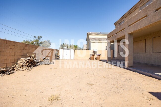 Building Photo - Large Beautiful Home in Coolidge w/ SOLAR