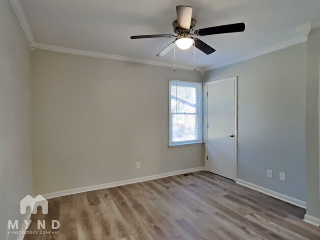 Building Photo - 5720 Raynor Rd