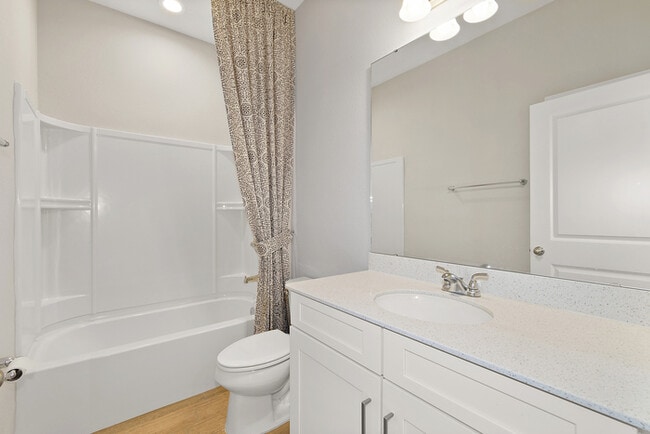 Building Photo - 202 Messina Pl