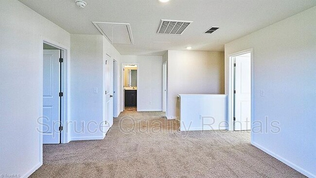 Building Photo - 958 Bosemon St