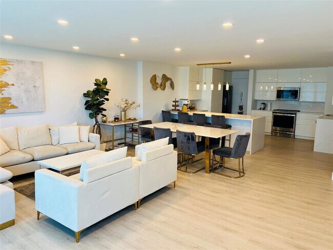 Building Photo - 4100 Galt Ocean Dr