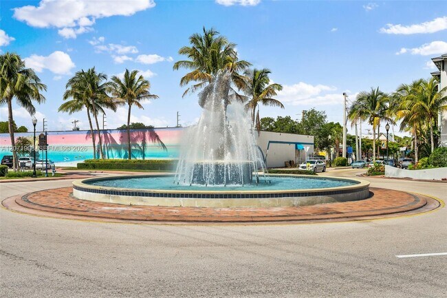 Building Photo - 2600 SE Ocean Blvd