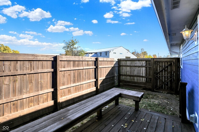 Building Photo - 301 W Pierce St