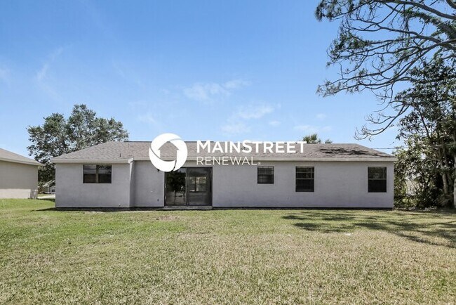 Building Photo - 3 Bedroom Pet-Friendly Home in Palm Bay, FL with Main Street Renewal