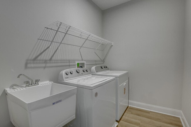 Building Photo - 8540 Concerto Ct