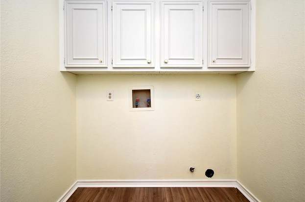 Building Photo - 7703 Pine Cup Dr