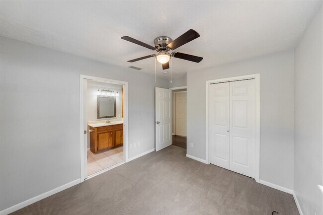 Building Photo - 11673 Robin Ln
