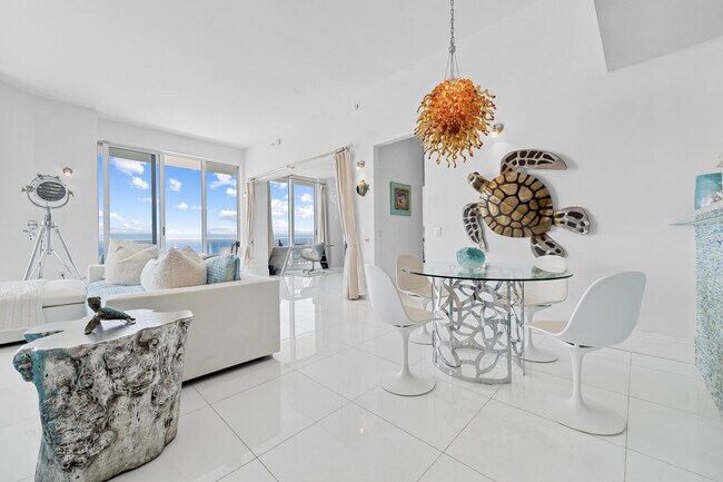 Building Photo - 2700 N Ocean Dr